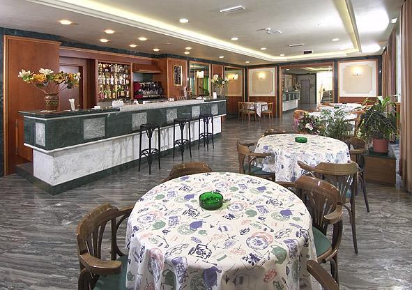 Hotel Boston Alba Adriatica Eksteriør billede